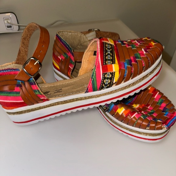 … - Picture 2 of 3